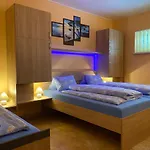 Privat No 13 *
