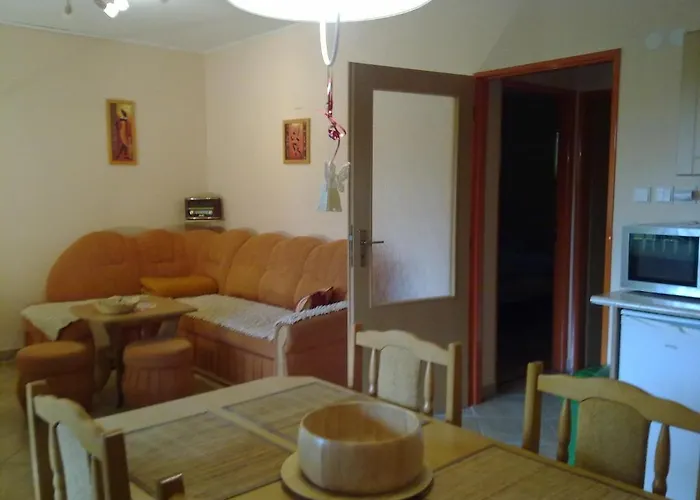Privat No 13 *